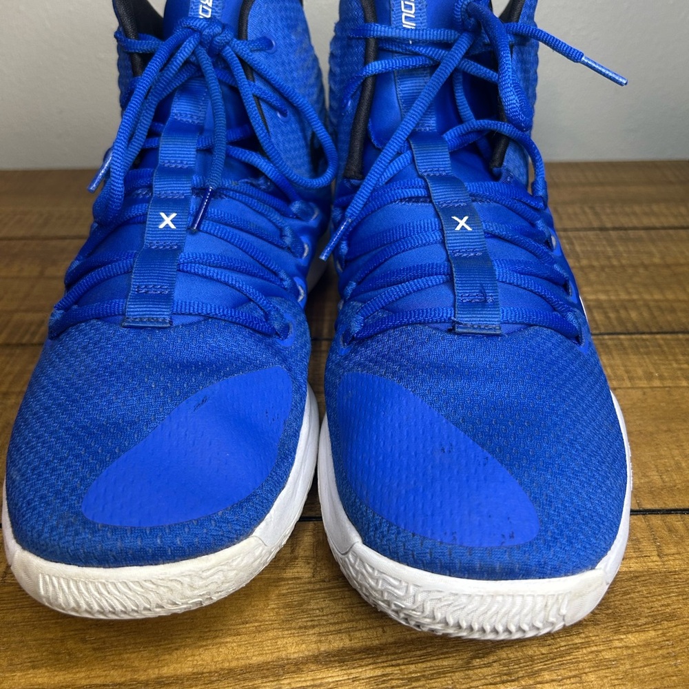 Nike Hyperdunks - image 5